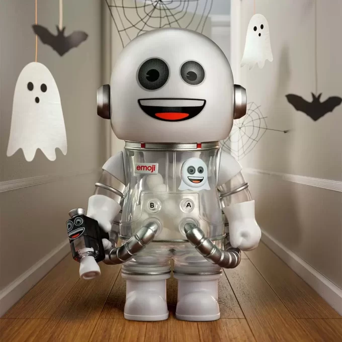 MEGA SPACE MOLLY 100% × Σειρά Emoji™