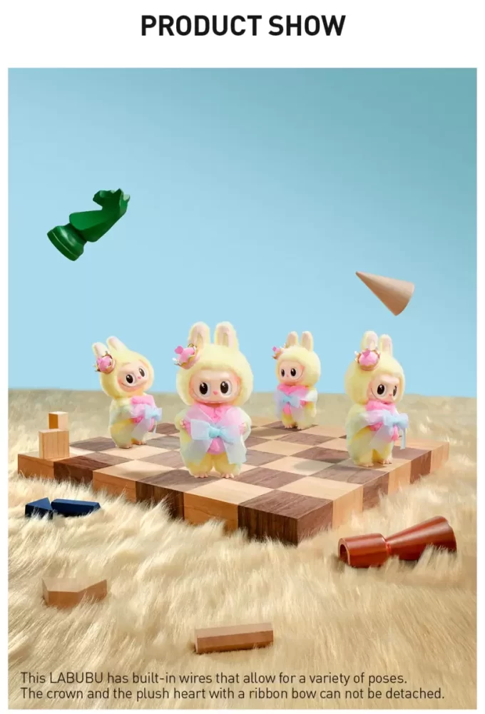 THE MONSTERS Let’s Checkmate Series – Κρεμαστή Κάρτα Βινυλίου με Πλούσια Φιγούρα